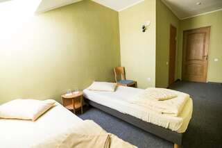 Отель Shelter Club Hotel & Spa Kolodezhno Двухместный номер эконом-класса с 2 отдельными кроватями-30