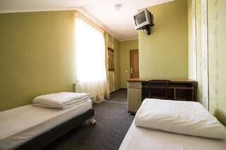 Отель Shelter Club Hotel & Spa Kolodezhno Двухместный номер эконом-класса с 2 отдельными кроватями-31